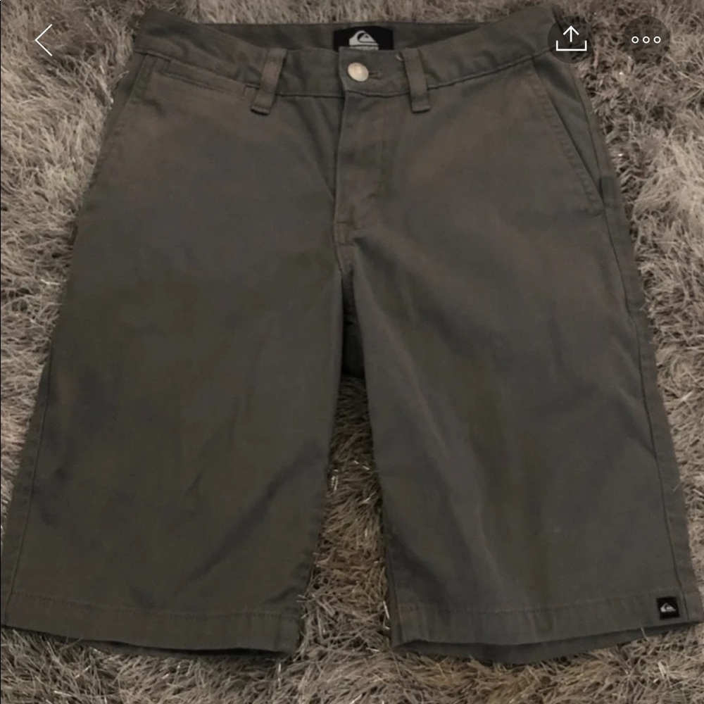 Boys quicksilver shorts
